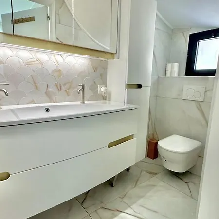 Villa Modern With Jacuzzi Garden Saint-raphael Saint-Raphaël